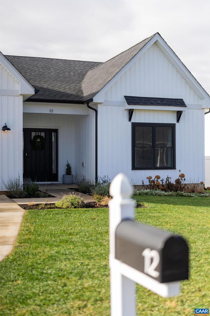 12 LAURA JEAN CT, WAYNESBORO, Virginia 22980, 3 Bedrooms Bedrooms, ,2 BathroomsBathrooms,Residential,For sale,12 LAURA JEAN CT,671376 MLS # 671376