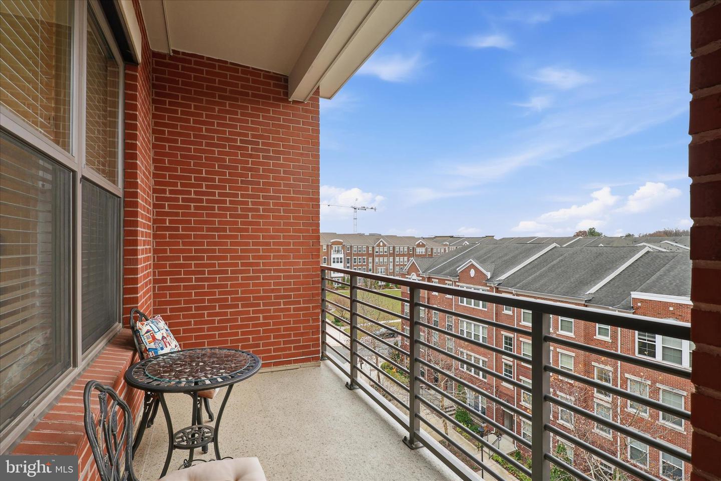 2960 VADEN DR #413, FAIRFAX, Virginia 22031, 2 Bedrooms Bedrooms, ,2 BathroomsBathrooms,Residential,For sale,2960 VADEN DR #413,VAFX2280228 MLS # VAFX2280228
