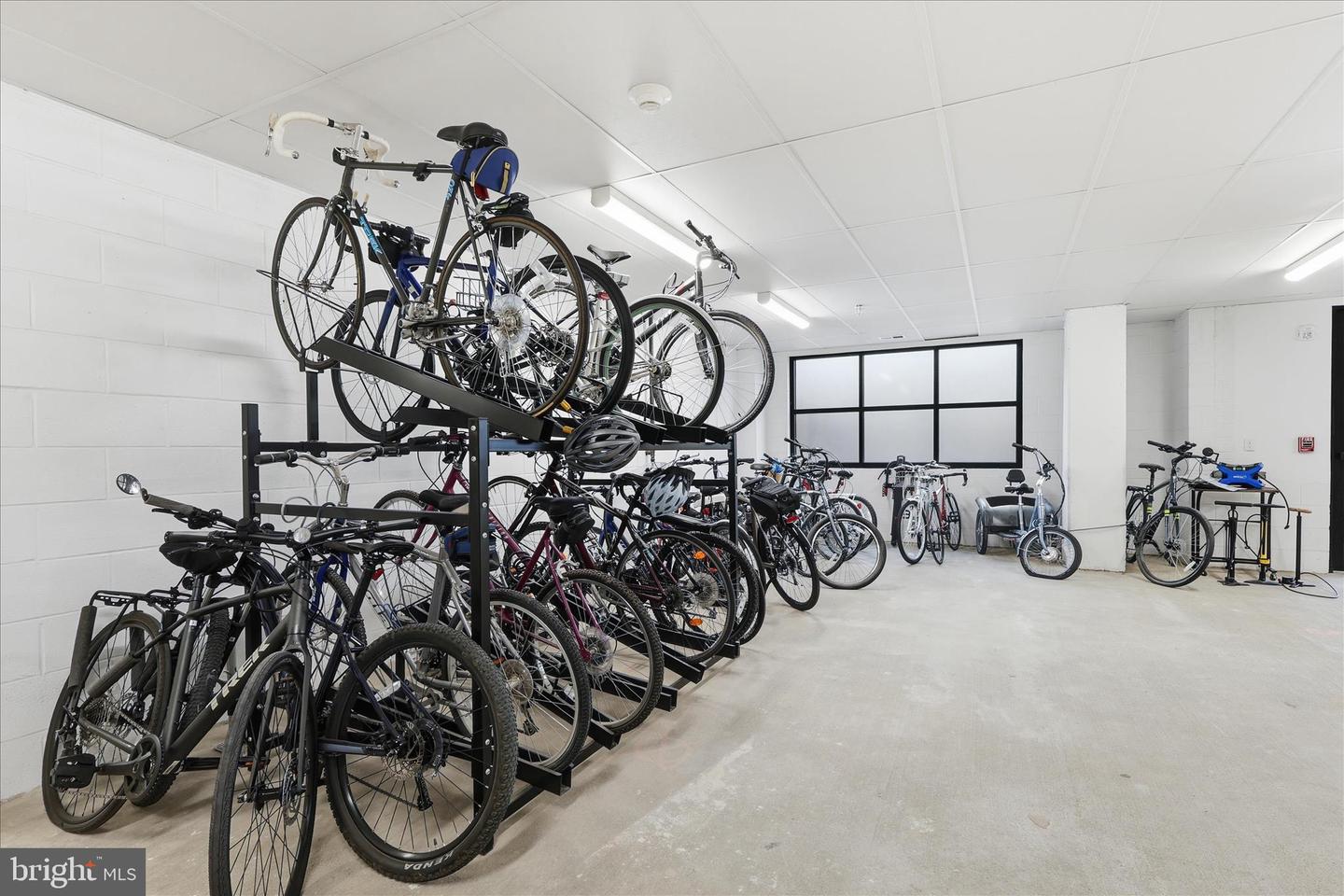 2960 VADEN DR #413, FAIRFAX, Virginia 22031, 2 Bedrooms Bedrooms, ,2 BathroomsBathrooms,Residential,For sale,2960 VADEN DR #413,VAFX2280228 MLS # VAFX2280228