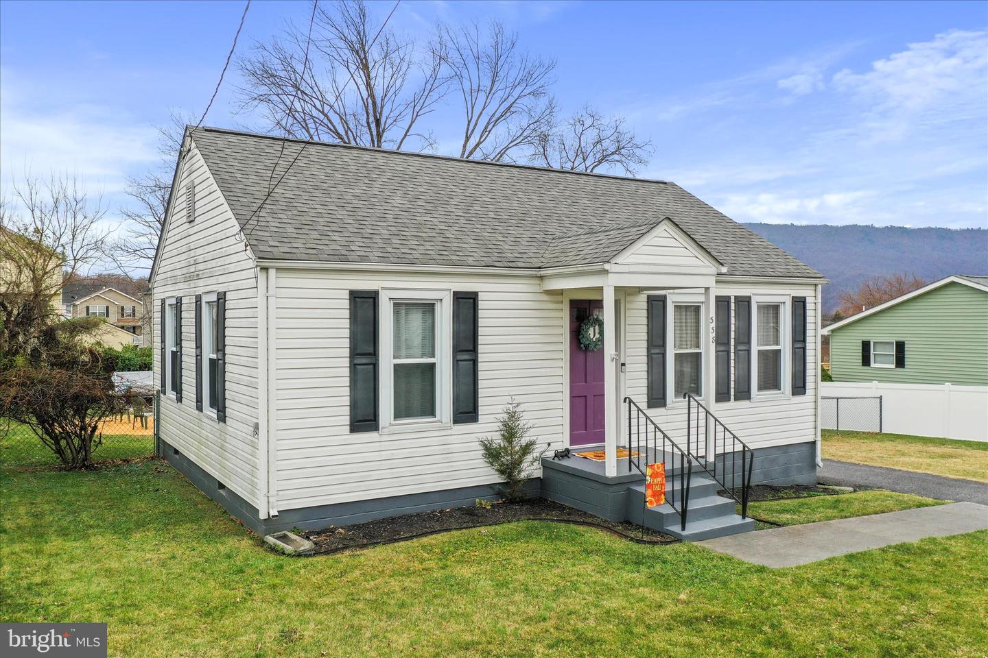 338 STONEWALL ST, STRASBURG, Virginia 22657, 2 Bedrooms Bedrooms, ,1 BathroomBathrooms,Residential,For sale,338 STONEWALL ST,VASH2013068 MLS # VASH2013068 338 STONEWALL ST, STRASBURG, Virginia 22657, 2 Bedrooms Bedrooms, ,1 BathroomBathrooms,Residential,For sale,338 STONEWALL ST,VASH2013068 MLS # VASH2013068