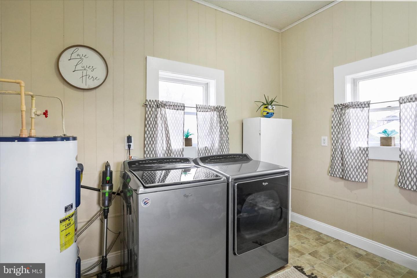 338 STONEWALL ST, STRASBURG, Virginia 22657, 2 Bedrooms Bedrooms, ,1 BathroomBathrooms,Residential,For sale,338 STONEWALL ST,VASH2013068 MLS # VASH2013068 338 STONEWALL ST, STRASBURG, Virginia 22657, 2 Bedrooms Bedrooms, ,1 BathroomBathrooms,Residential,For sale,338 STONEWALL ST,VASH2013068 MLS # VASH2013068