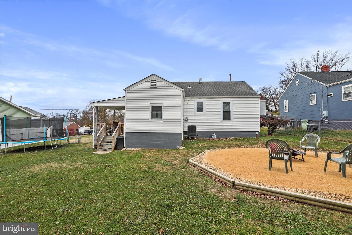 338 STONEWALL ST, STRASBURG, Virginia 22657, 2 Bedrooms Bedrooms, ,1 BathroomBathrooms,Residential,For sale,338 STONEWALL ST,VASH2013068 MLS # VASH2013068 338 STONEWALL ST, STRASBURG, Virginia 22657, 2 Bedrooms Bedrooms, ,1 BathroomBathrooms,Residential,For sale,338 STONEWALL ST,VASH2013068 MLS # VASH2013068