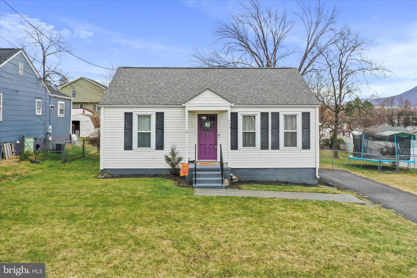 338 STONEWALL ST, STRASBURG, Virginia 22657, 2 Bedrooms Bedrooms, ,1 BathroomBathrooms,Residential,For sale,338 STONEWALL ST,VASH2013068 MLS # VASH2013068 338 STONEWALL ST, STRASBURG, Virginia 22657, 2 Bedrooms Bedrooms, ,1 BathroomBathrooms,Residential,For sale,338 STONEWALL ST,VASH2013068 MLS # VASH2013068