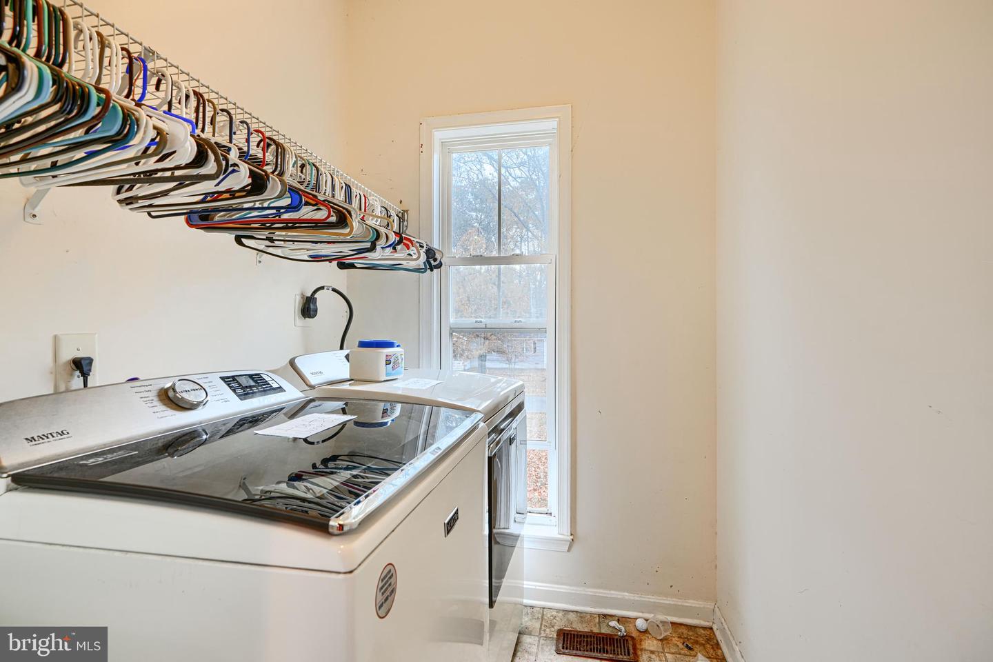 203 FOREST AVE, COLONIAL BEACH, Virginia 22443, 5 Bedrooms Bedrooms, ,3 BathroomsBathrooms,Residential,For sale,203 FOREST AVE,VAWE2010166 MLS # VAWE2010166