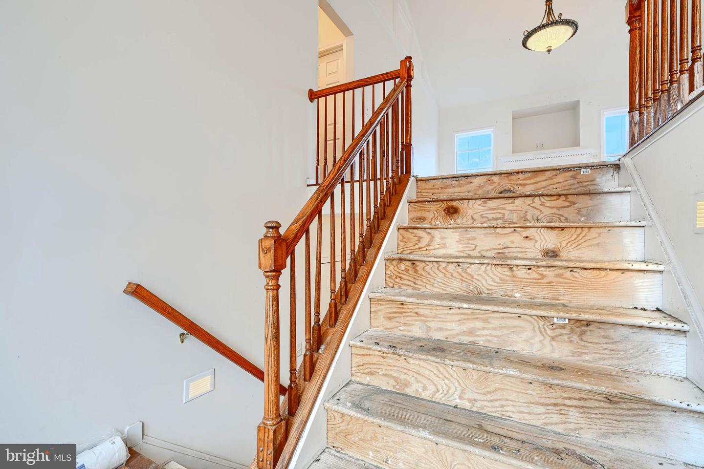 203 FOREST AVE, COLONIAL BEACH, Virginia 22443, 5 Bedrooms Bedrooms, ,3 BathroomsBathrooms,Residential,For sale,203 FOREST AVE,VAWE2010166 MLS # VAWE2010166