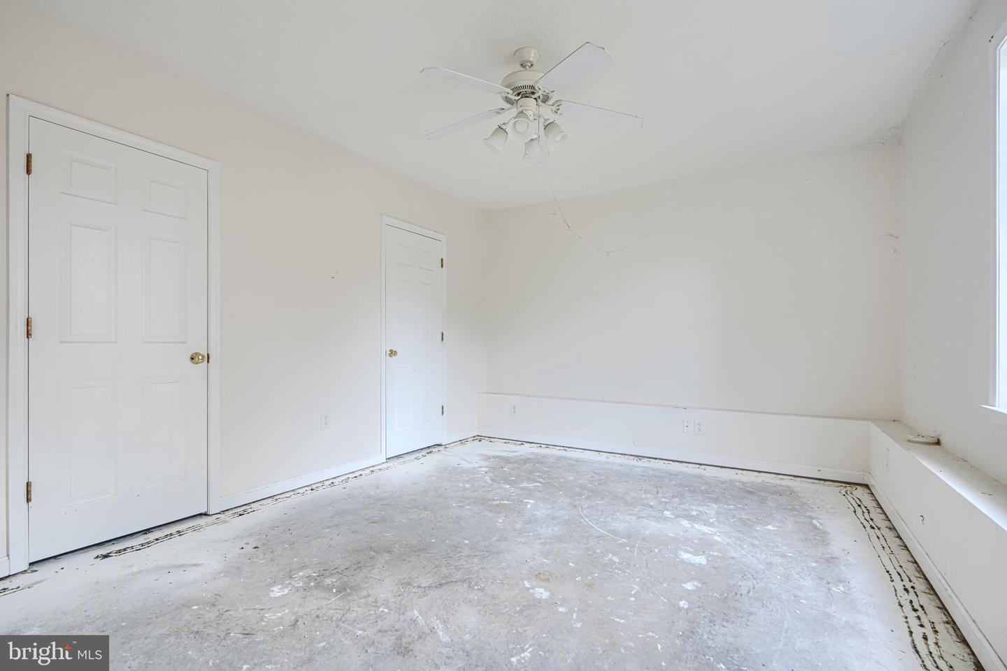 203 FOREST AVE, COLONIAL BEACH, Virginia 22443, 5 Bedrooms Bedrooms, ,3 BathroomsBathrooms,Residential,For sale,203 FOREST AVE,VAWE2010166 MLS # VAWE2010166