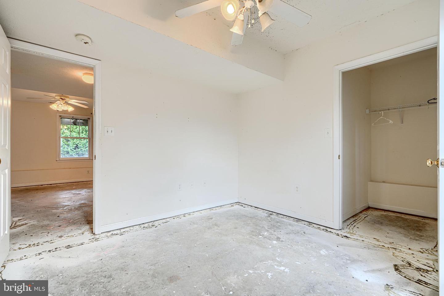 203 FOREST AVE, COLONIAL BEACH, Virginia 22443, 5 Bedrooms Bedrooms, ,3 BathroomsBathrooms,Residential,For sale,203 FOREST AVE,VAWE2010166 MLS # VAWE2010166