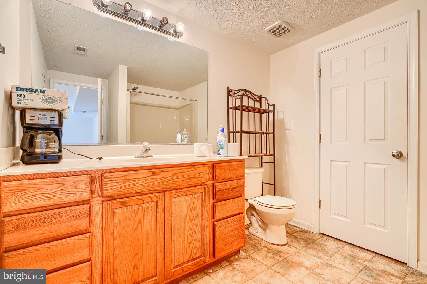 203 FOREST AVE, COLONIAL BEACH, Virginia 22443, 5 Bedrooms Bedrooms, ,3 BathroomsBathrooms,Residential,For sale,203 FOREST AVE,VAWE2010166 MLS # VAWE2010166