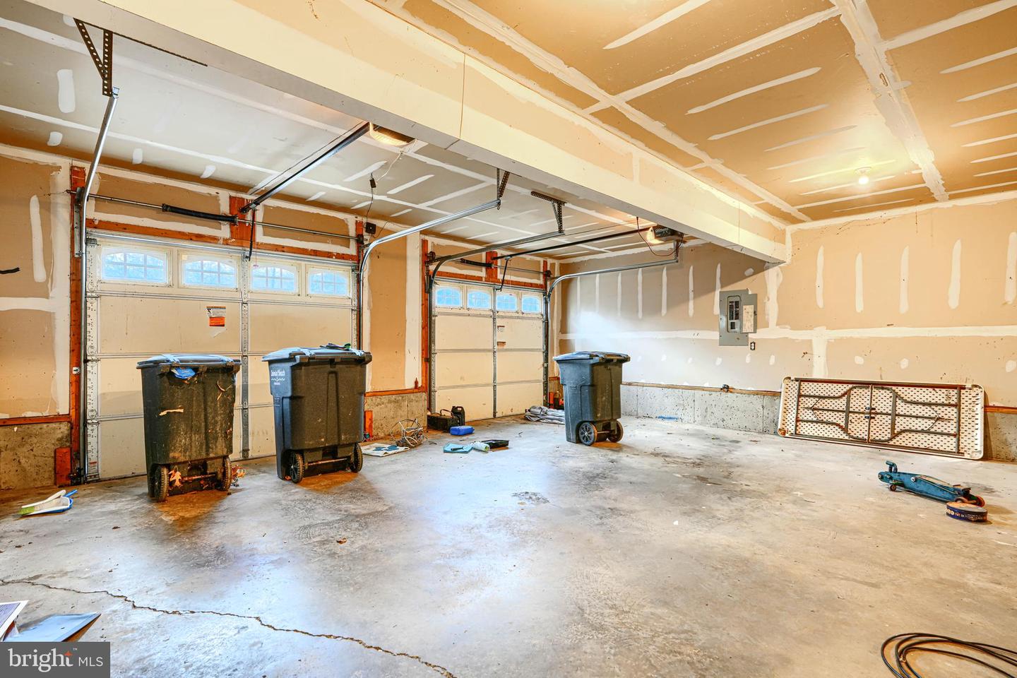 203 FOREST AVE, COLONIAL BEACH, Virginia 22443, 5 Bedrooms Bedrooms, ,3 BathroomsBathrooms,Residential,For sale,203 FOREST AVE,VAWE2010166 MLS # VAWE2010166