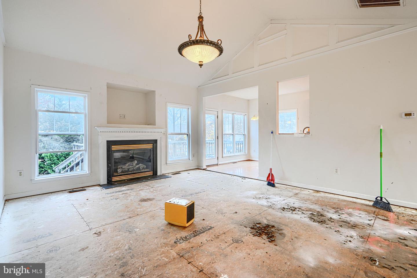 203 FOREST AVE, COLONIAL BEACH, Virginia 22443, 5 Bedrooms Bedrooms, ,3 BathroomsBathrooms,Residential,For sale,203 FOREST AVE,VAWE2010166 MLS # VAWE2010166