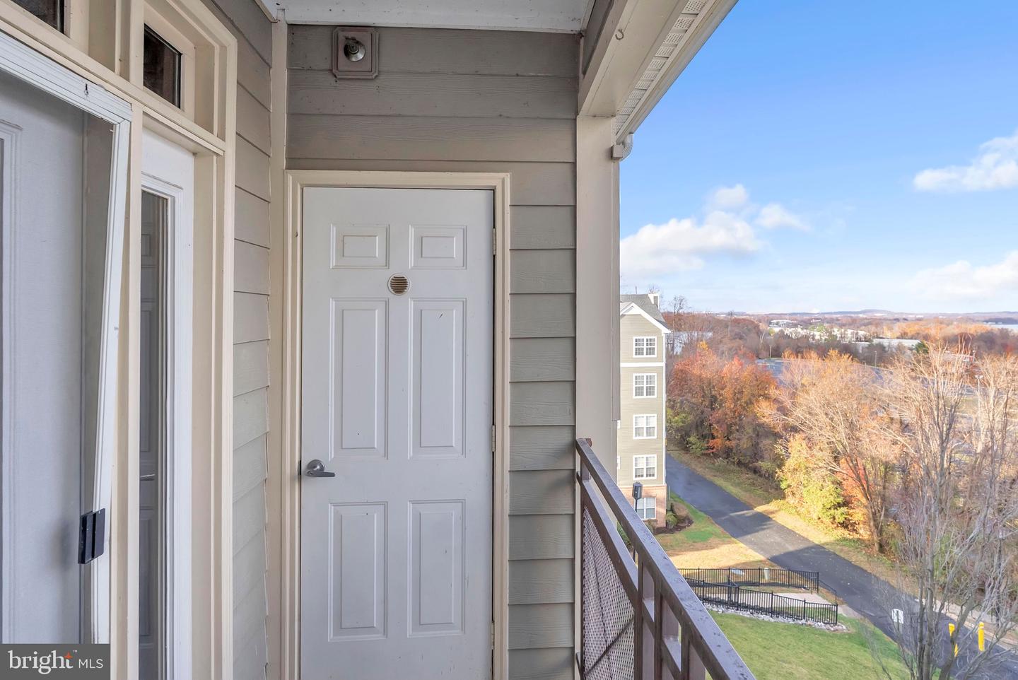 1641 LADUE CT #402, WOODBRIDGE, Virginia 22191, 2 Bedrooms Bedrooms, ,2 BathroomsBathrooms,Residential,For sale,1641 LADUE CT #402,VAPW2108332 MLS # VAPW2108332 1641 LADUE CT #402, WOODBRIDGE, Virginia 22191, 2 Bedrooms Bedrooms, ,2 BathroomsBathrooms,Residential,For sale,1641 LADUE CT #402,VAPW2108332 MLS # VAPW2108332