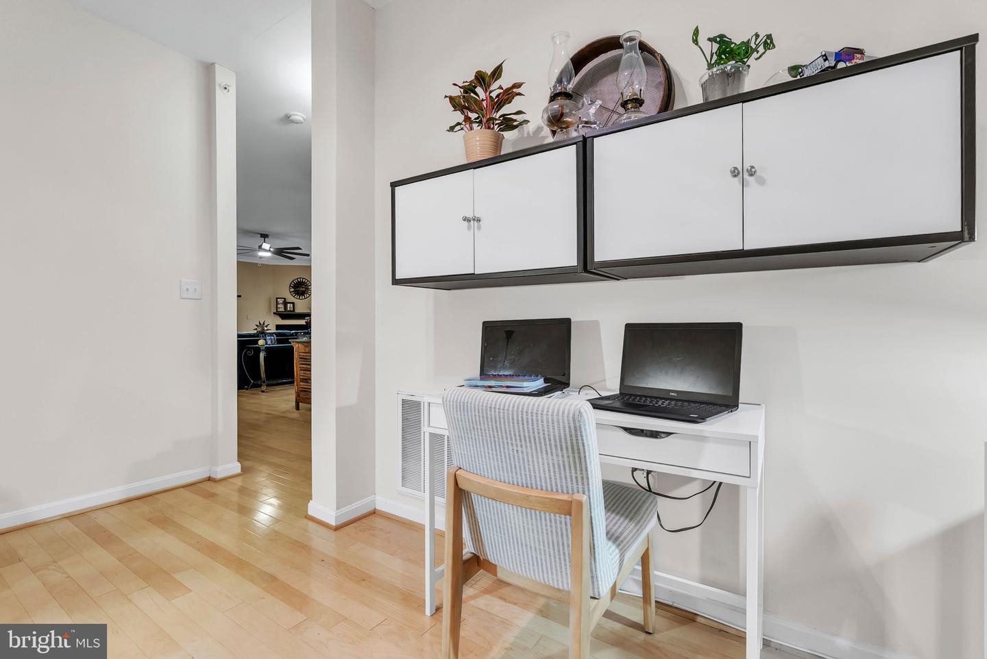 1641 LADUE CT #402, WOODBRIDGE, Virginia 22191, 2 Bedrooms Bedrooms, ,2 BathroomsBathrooms,Residential,For sale,1641 LADUE CT #402,VAPW2108332 MLS # VAPW2108332 1641 LADUE CT #402, WOODBRIDGE, Virginia 22191, 2 Bedrooms Bedrooms, ,2 BathroomsBathrooms,Residential,For sale,1641 LADUE CT #402,VAPW2108332 MLS # VAPW2108332