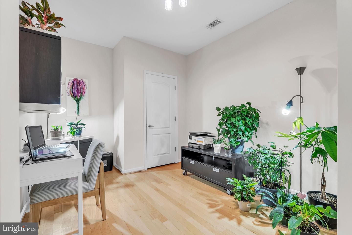 1641 LADUE CT #402, WOODBRIDGE, Virginia 22191, 2 Bedrooms Bedrooms, ,2 BathroomsBathrooms,Residential,For sale,1641 LADUE CT #402,VAPW2108332 MLS # VAPW2108332 1641 LADUE CT #402, WOODBRIDGE, Virginia 22191, 2 Bedrooms Bedrooms, ,2 BathroomsBathrooms,Residential,For sale,1641 LADUE CT #402,VAPW2108332 MLS # VAPW2108332