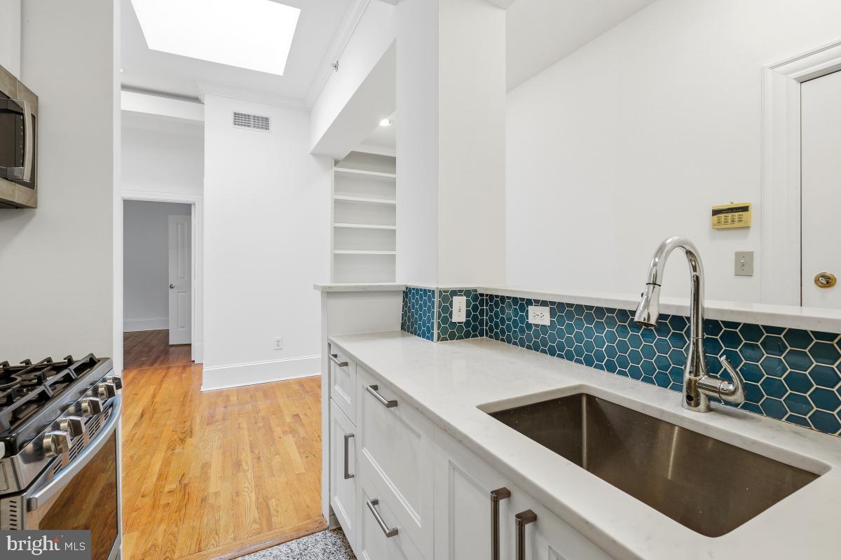1807 CALIFORNIA ST NW #305, WASHINGTON, District Of Columbia 20009, 2 Bedrooms Bedrooms, ,1 BathroomBathrooms,Residential,For sale,1807 CALIFORNIA ST NW #305,DCDC2233038 MLS # DCDC2233038 1807 CALIFORNIA ST NW #305, WASHINGTON, District Of Columbia 20009, 2 Bedrooms Bedrooms, ,1 BathroomBathrooms,Residential,For sale,1807 CALIFORNIA ST NW #305,DCDC2233038 MLS # DCDC2233038