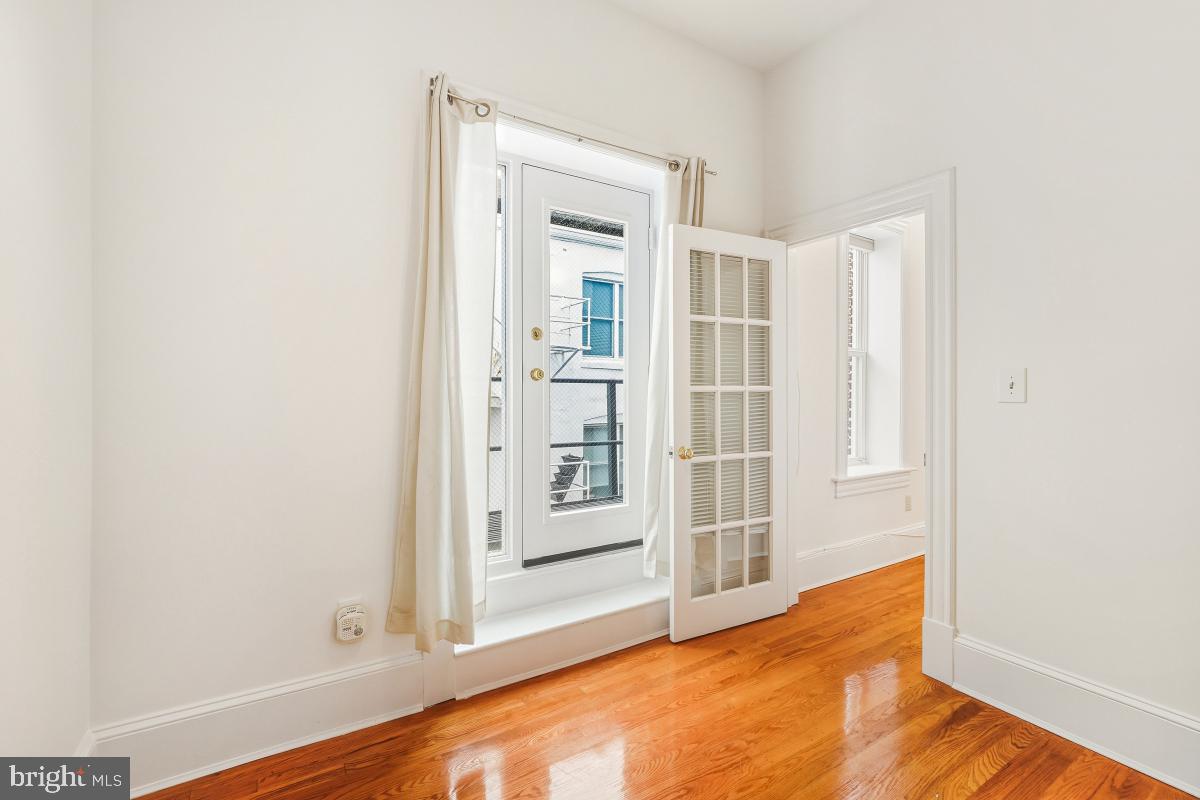 1807 CALIFORNIA ST NW #305, WASHINGTON, District Of Columbia 20009, 2 Bedrooms Bedrooms, ,1 BathroomBathrooms,Residential,For sale,1807 CALIFORNIA ST NW #305,DCDC2233038 MLS # DCDC2233038 1807 CALIFORNIA ST NW #305, WASHINGTON, District Of Columbia 20009, 2 Bedrooms Bedrooms, ,1 BathroomBathrooms,Residential,For sale,1807 CALIFORNIA ST NW #305,DCDC2233038 MLS # DCDC2233038