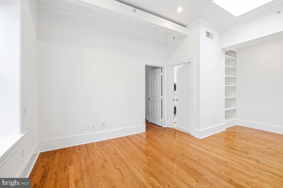 1807 CALIFORNIA ST NW #305, WASHINGTON, District Of Columbia 20009, 2 Bedrooms Bedrooms, ,1 BathroomBathrooms,Residential,For sale,1807 CALIFORNIA ST NW #305,DCDC2233038 MLS # DCDC2233038 1807 CALIFORNIA ST NW #305, WASHINGTON, District Of Columbia 20009, 2 Bedrooms Bedrooms, ,1 BathroomBathrooms,Residential,For sale,1807 CALIFORNIA ST NW #305,DCDC2233038 MLS # DCDC2233038