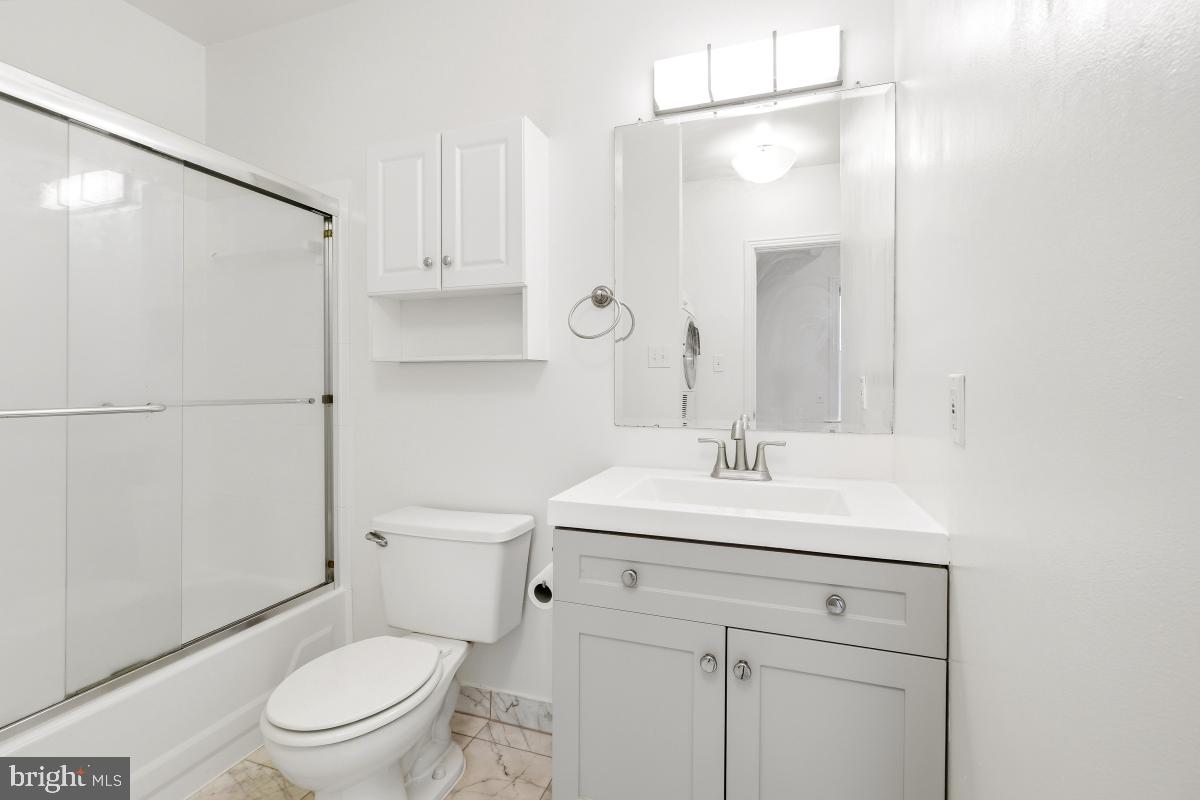 1807 CALIFORNIA ST NW #305, WASHINGTON, District Of Columbia 20009, 2 Bedrooms Bedrooms, ,1 BathroomBathrooms,Residential,For sale,1807 CALIFORNIA ST NW #305,DCDC2233038 MLS # DCDC2233038 1807 CALIFORNIA ST NW #305, WASHINGTON, District Of Columbia 20009, 2 Bedrooms Bedrooms, ,1 BathroomBathrooms,Residential,For sale,1807 CALIFORNIA ST NW #305,DCDC2233038 MLS # DCDC2233038