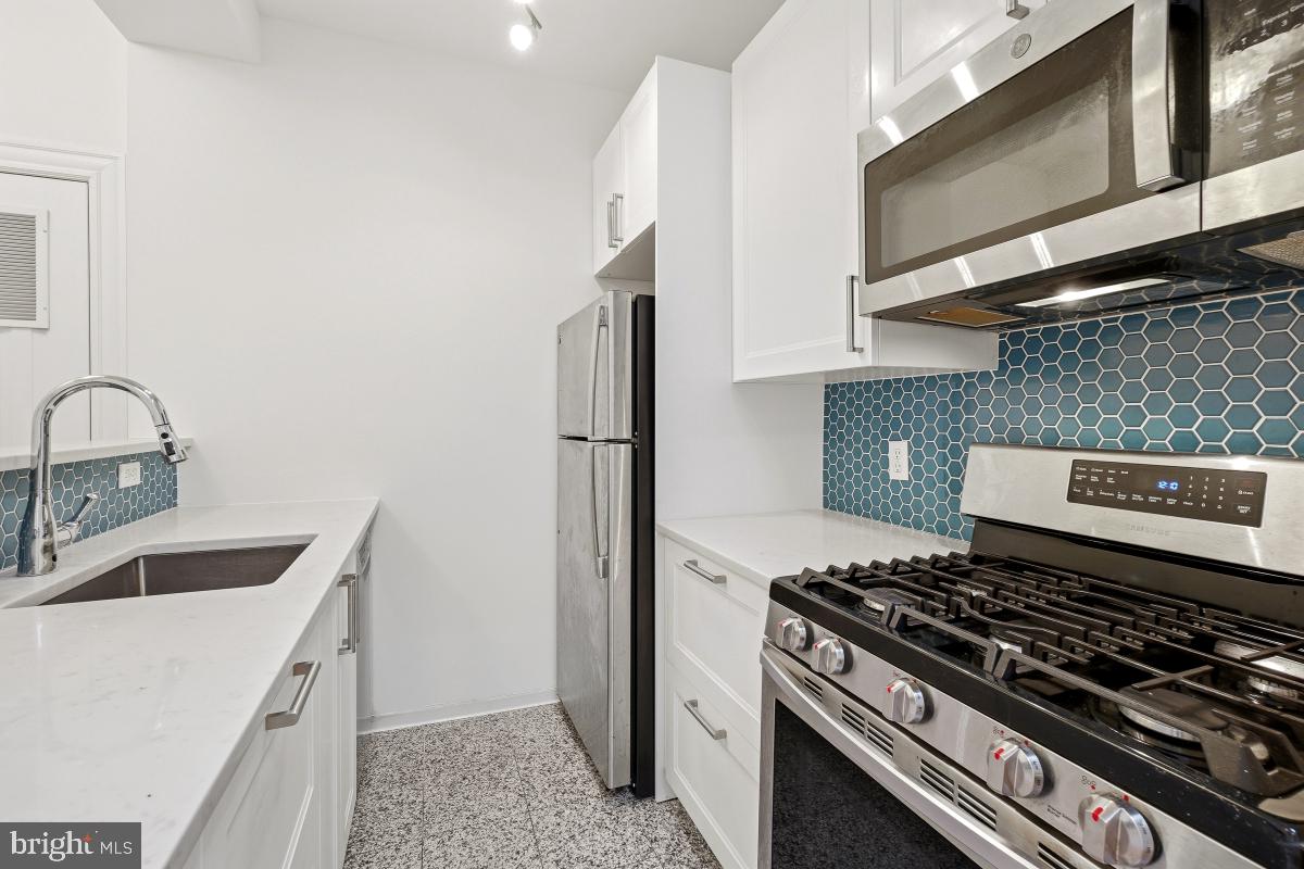 1807 CALIFORNIA ST NW #305, WASHINGTON, District Of Columbia 20009, 2 Bedrooms Bedrooms, ,1 BathroomBathrooms,Residential,For sale,1807 CALIFORNIA ST NW #305,DCDC2233038 MLS # DCDC2233038 1807 CALIFORNIA ST NW #305, WASHINGTON, District Of Columbia 20009, 2 Bedrooms Bedrooms, ,1 BathroomBathrooms,Residential,For sale,1807 CALIFORNIA ST NW #305,DCDC2233038 MLS # DCDC2233038