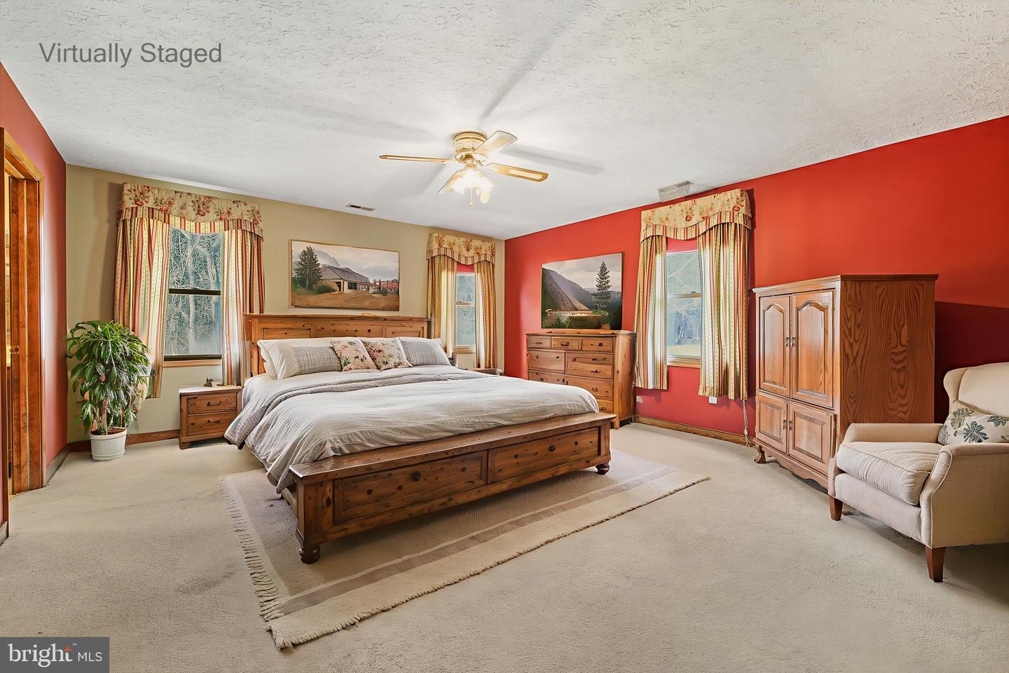 948 BATTLEFIELD BLUFF DR, NEW MARKET, Virginia 22844, 4 Bedrooms Bedrooms, ,2 BathroomsBathrooms,Residential,For sale,948 BATTLEFIELD BLUFF DR,VASH2013118 MLS # VASH2013118