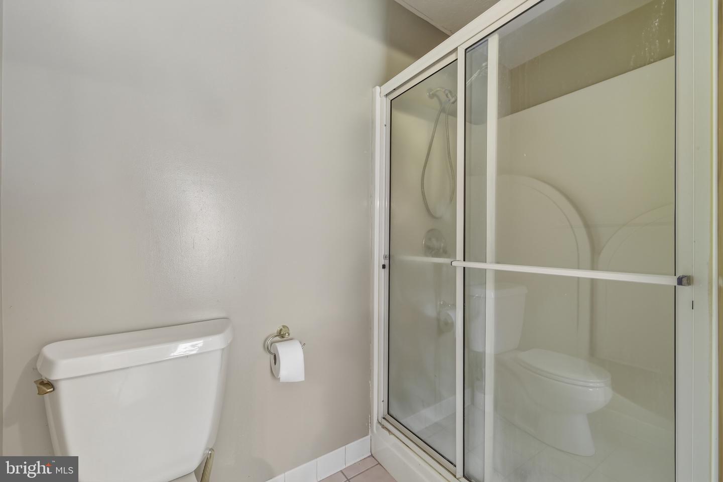 948 BATTLEFIELD BLUFF DR, NEW MARKET, Virginia 22844, 4 Bedrooms Bedrooms, ,2 BathroomsBathrooms,Residential,For sale,948 BATTLEFIELD BLUFF DR,VASH2013118 MLS # VASH2013118