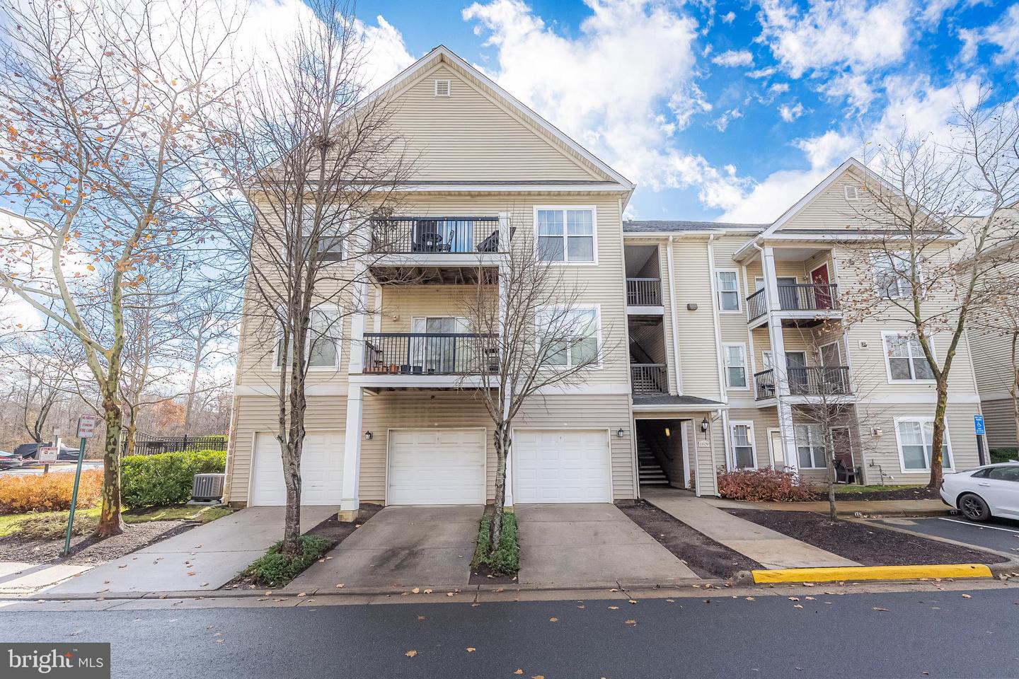 13329 CONNOR DR #B, MERRIFIELD, Virginia 22120, 3 Bedrooms Bedrooms, ,2 BathroomsBathrooms,Residential,For sale,13329 CONNOR DR #B,VAFX2280548 MLS # VAFX2280548 13329 CONNOR DR #B, MERRIFIELD, Virginia 22120, 3 Bedrooms Bedrooms, ,2 BathroomsBathrooms,Residential,For sale,13329 CONNOR DR #B,VAFX2280548 MLS # VAFX2280548