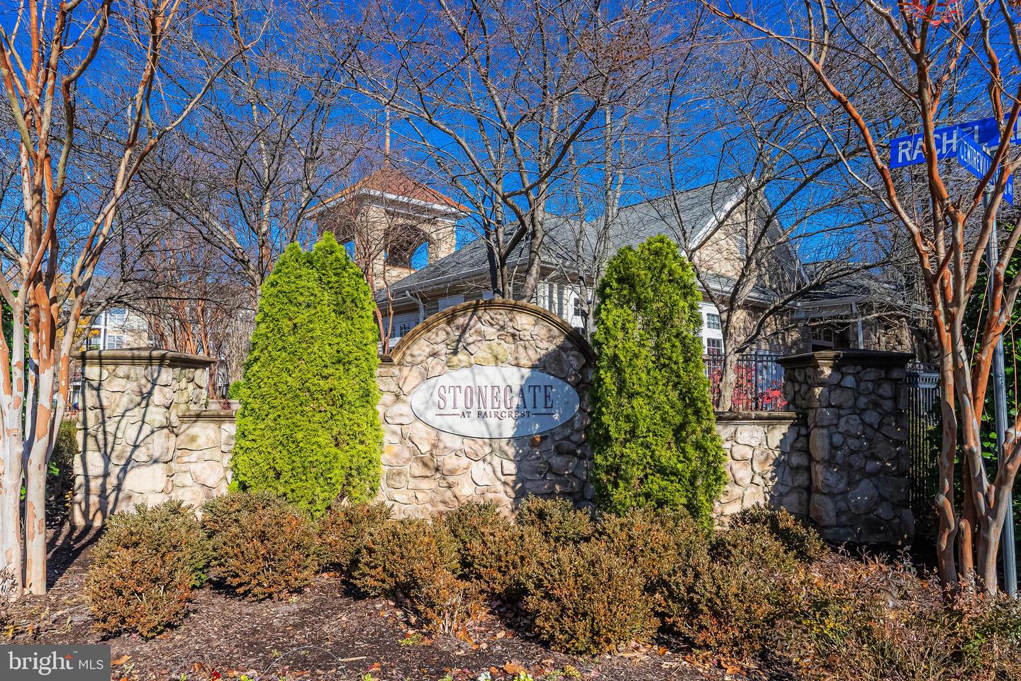 13329 CONNOR DR #B, MERRIFIELD, Virginia 22120, 3 Bedrooms Bedrooms, ,2 BathroomsBathrooms,Residential,For sale,13329 CONNOR DR #B,VAFX2280548 MLS # VAFX2280548 13329 CONNOR DR #B, MERRIFIELD, Virginia 22120, 3 Bedrooms Bedrooms, ,2 BathroomsBathrooms,Residential,For sale,13329 CONNOR DR #B,VAFX2280548 MLS # VAFX2280548