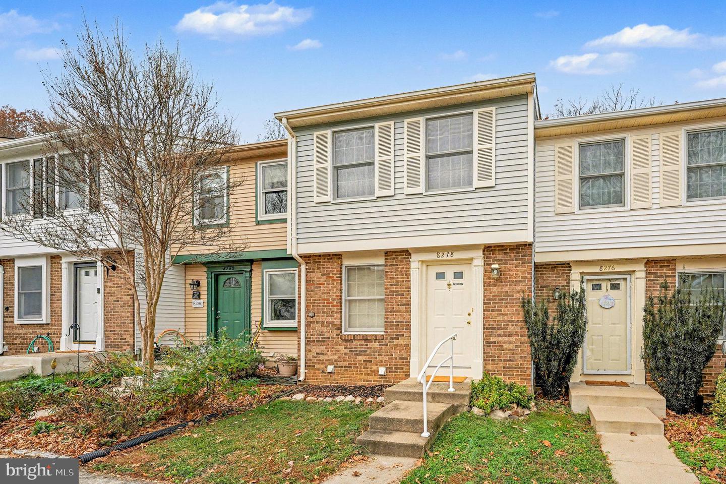 8278 CRESTMONT CIR, SPRINGFIELD, Virginia 22153, 2 Bedrooms Bedrooms, ,1 BathroomBathrooms,Residential,For sale,8278 CRESTMONT CIR,VAFX2280560 MLS # VAFX2280560
