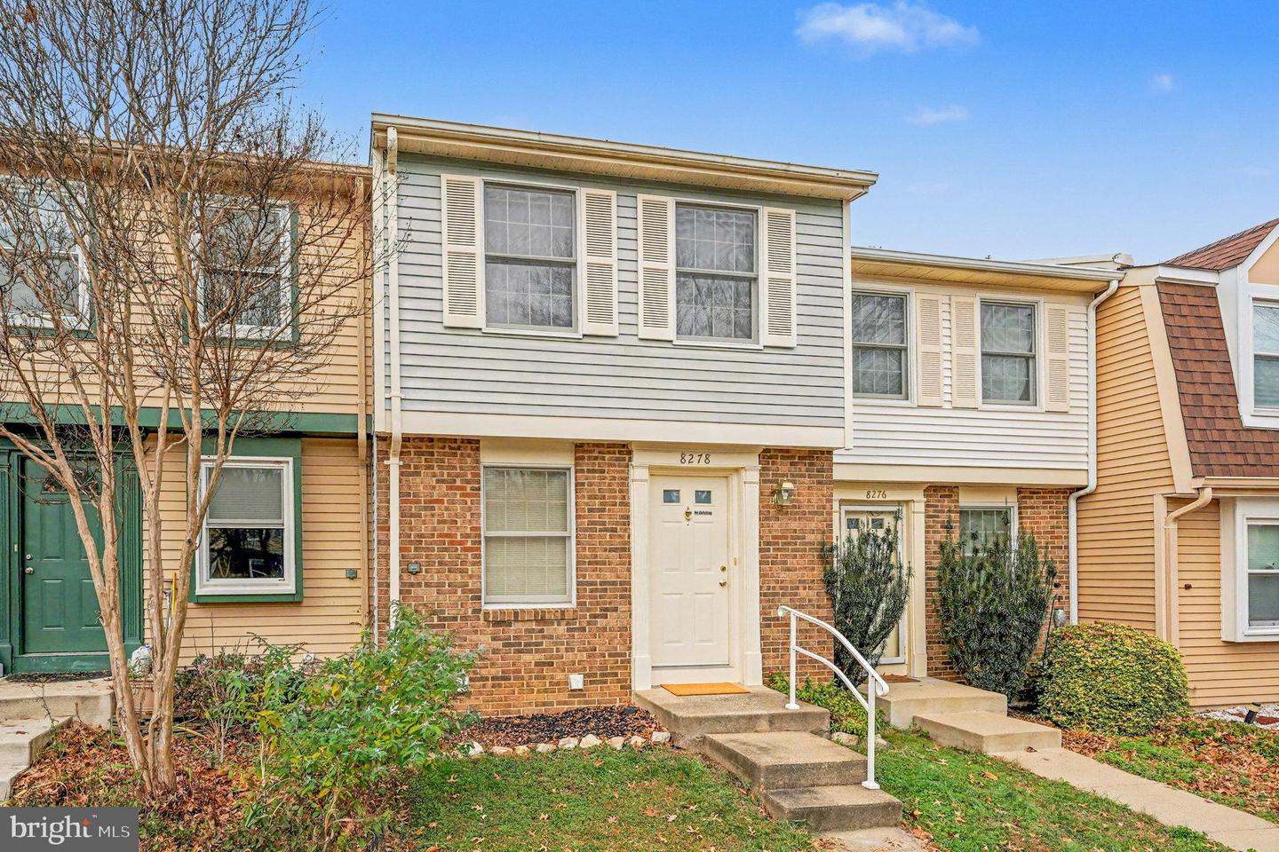 8278 CRESTMONT CIR, SPRINGFIELD, Virginia 22153, 2 Bedrooms Bedrooms, ,1 BathroomBathrooms,Residential,For sale,8278 CRESTMONT CIR,VAFX2280560 MLS # VAFX2280560