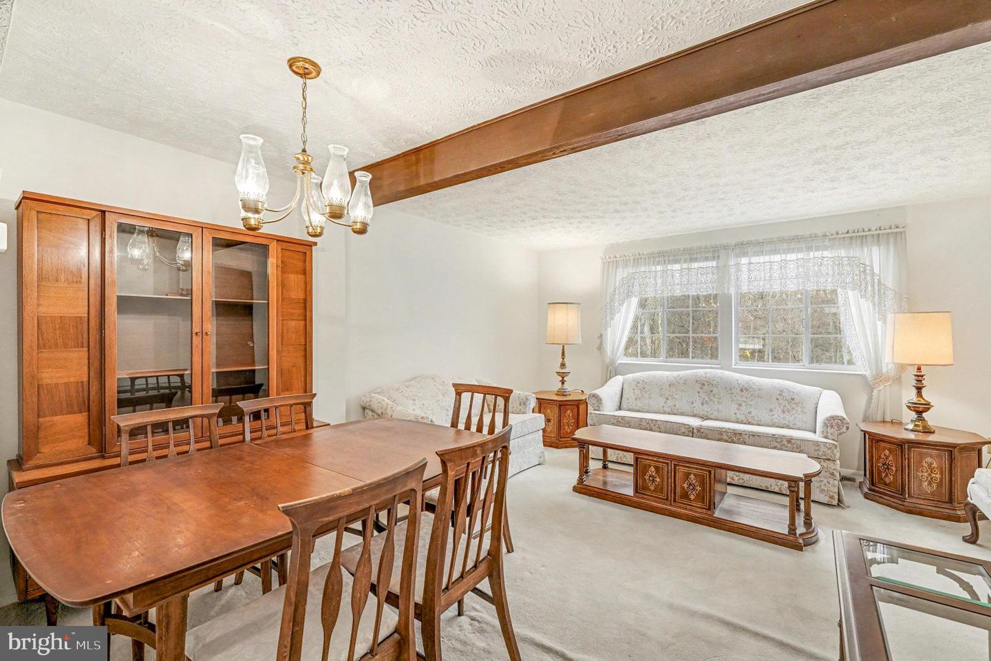 8278 CRESTMONT CIR, SPRINGFIELD, Virginia 22153, 2 Bedrooms Bedrooms, ,1 BathroomBathrooms,Residential,For sale,8278 CRESTMONT CIR,VAFX2280560 MLS # VAFX2280560