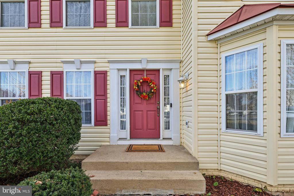 6930 VERSAILLE DR, FREDERICKSBURG, Virginia 22407, 5 Bedrooms Bedrooms, ,3 BathroomsBathrooms,Residential,SALEM FIELDS,6930 VERSAILLE DR,VASP2037574 MLS # VASP2037574