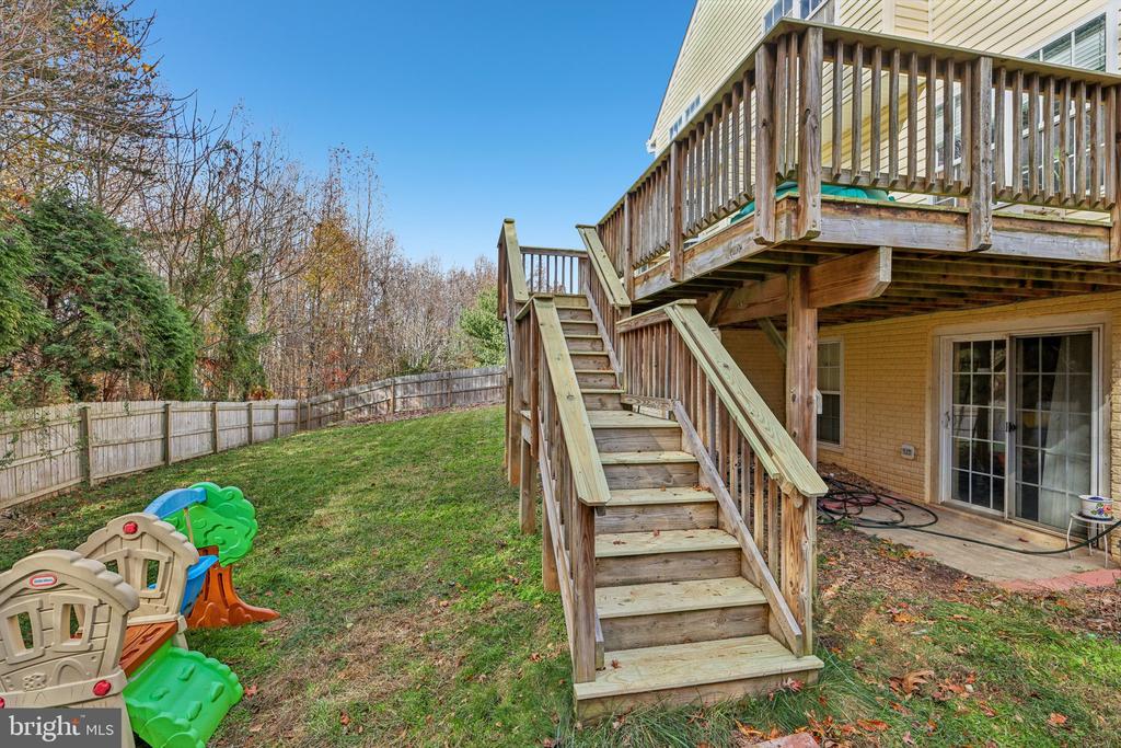 6930 VERSAILLE DR, FREDERICKSBURG, Virginia 22407, 5 Bedrooms Bedrooms, ,3 BathroomsBathrooms,Residential,SALEM FIELDS,6930 VERSAILLE DR,VASP2037574 MLS # VASP2037574