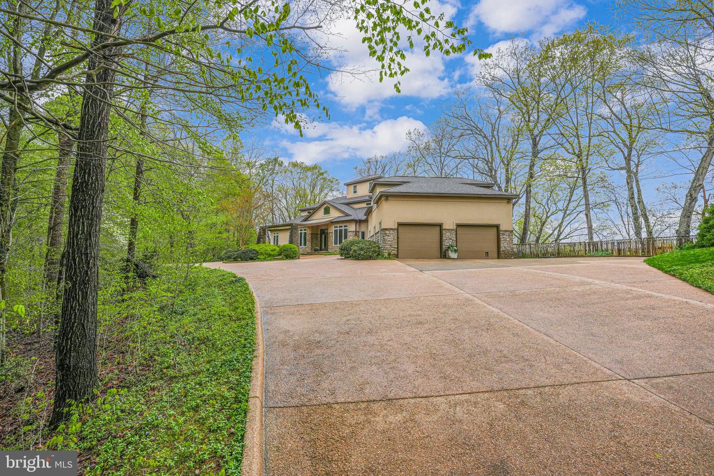 87 E RIVER BEND RD, FREDERICKSBURG, Virginia 22407, 4 Bedrooms Bedrooms, 5 Rooms Rooms,3 BathroomsBathrooms,Residential,For sale,87 E RIVER BEND RD,VASP2033798 MLS # VASP2033798