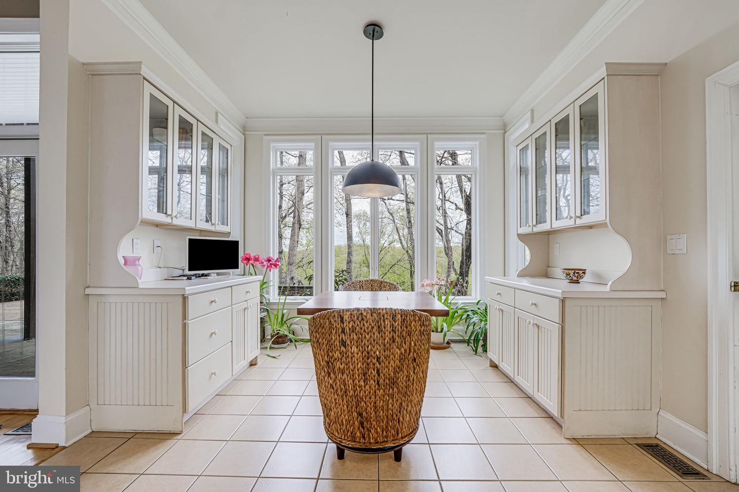 87 E RIVER BEND RD, FREDERICKSBURG, Virginia 22407, 4 Bedrooms Bedrooms, 5 Rooms Rooms,3 BathroomsBathrooms,Residential,For sale,87 E RIVER BEND RD,VASP2033798 MLS # VASP2033798