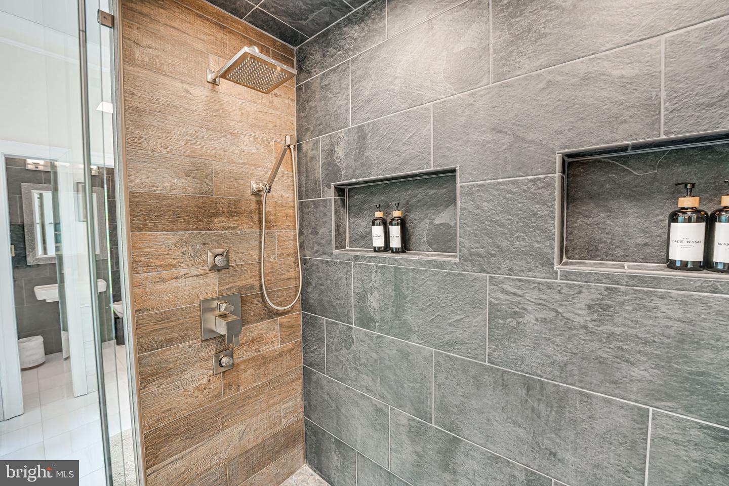 87 E RIVER BEND RD, FREDERICKSBURG, Virginia 22407, 4 Bedrooms Bedrooms, 5 Rooms Rooms,3 BathroomsBathrooms,Residential,For sale,87 E RIVER BEND RD,VASP2033798 MLS # VASP2033798