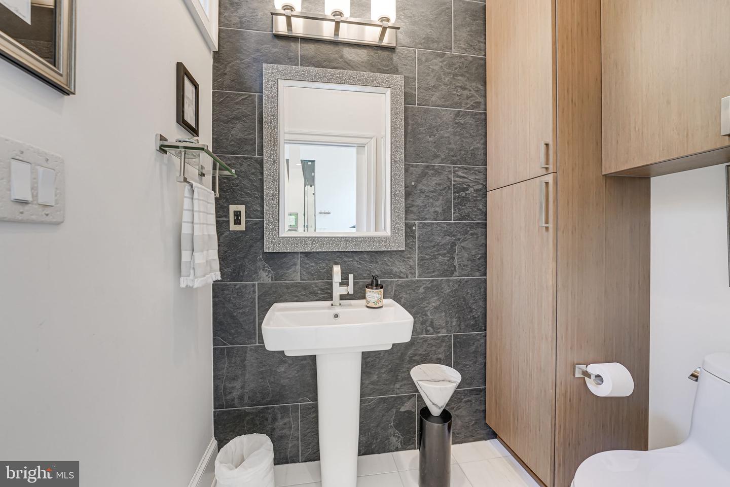 87 E RIVER BEND RD, FREDERICKSBURG, Virginia 22407, 4 Bedrooms Bedrooms, 5 Rooms Rooms,3 BathroomsBathrooms,Residential,For sale,87 E RIVER BEND RD,VASP2033798 MLS # VASP2033798