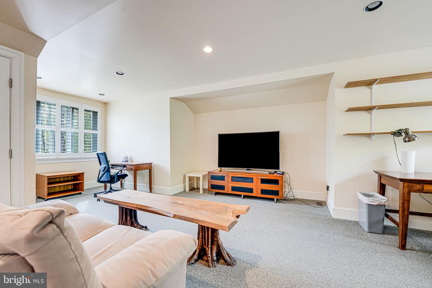 87 E RIVER BEND RD, FREDERICKSBURG, Virginia 22407, 4 Bedrooms Bedrooms, 5 Rooms Rooms,3 BathroomsBathrooms,Residential,For sale,87 E RIVER BEND RD,VASP2033798 MLS # VASP2033798