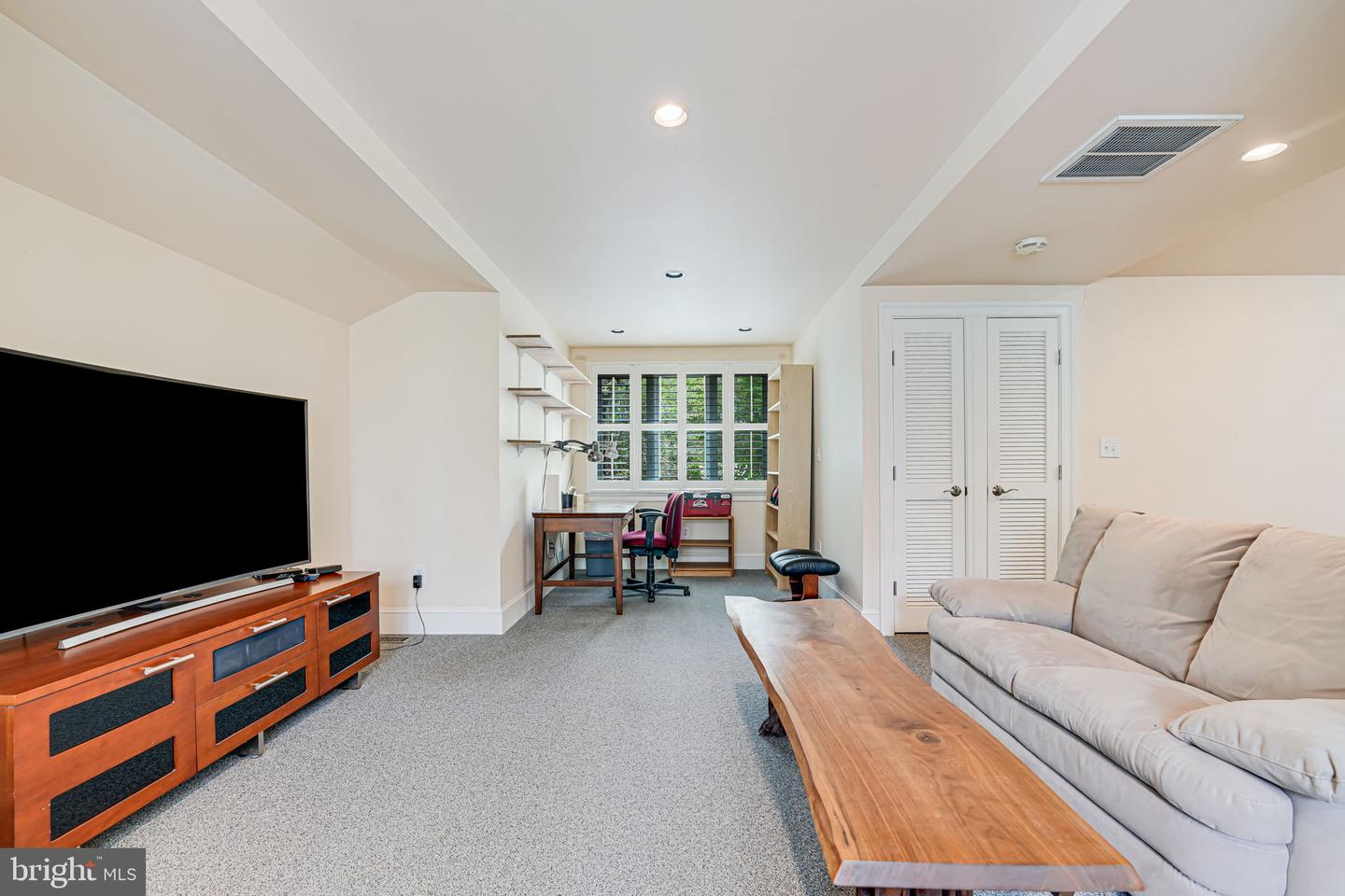 87 E RIVER BEND RD, FREDERICKSBURG, Virginia 22407, 4 Bedrooms Bedrooms, 5 Rooms Rooms,3 BathroomsBathrooms,Residential,For sale,87 E RIVER BEND RD,VASP2033798 MLS # VASP2033798