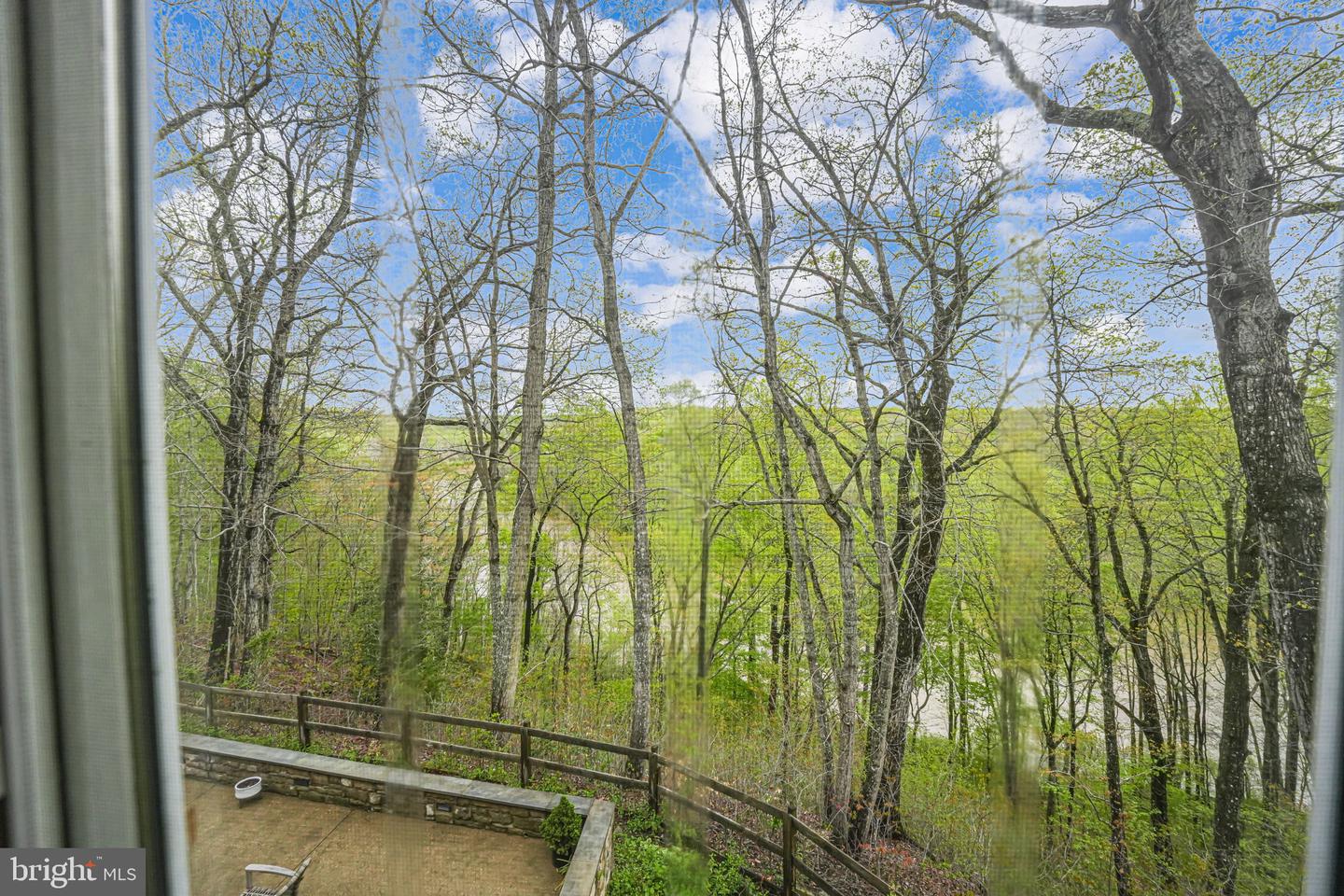 87 E RIVER BEND RD, FREDERICKSBURG, Virginia 22407, 4 Bedrooms Bedrooms, 5 Rooms Rooms,3 BathroomsBathrooms,Residential,For sale,87 E RIVER BEND RD,VASP2033798 MLS # VASP2033798