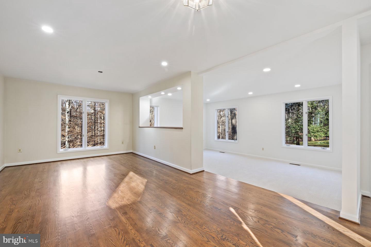 255 JEFFERY LN, GREAT FALLS, Virginia 22066, 4 Bedrooms Bedrooms, ,3 BathroomsBathrooms,Residential,For sale,255 JEFFERY LN,VAFX2256276 MLS # VAFX2256276