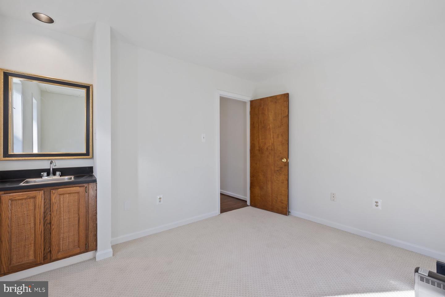 255 JEFFERY LN, GREAT FALLS, Virginia 22066, 4 Bedrooms Bedrooms, ,3 BathroomsBathrooms,Residential,For sale,255 JEFFERY LN,VAFX2256276 MLS # VAFX2256276