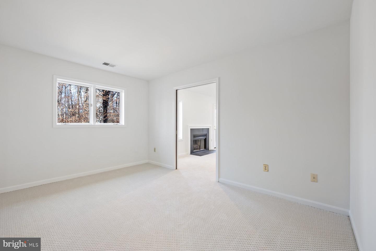 255 JEFFERY LN, GREAT FALLS, Virginia 22066, 4 Bedrooms Bedrooms, ,3 BathroomsBathrooms,Residential,For sale,255 JEFFERY LN,VAFX2256276 MLS # VAFX2256276