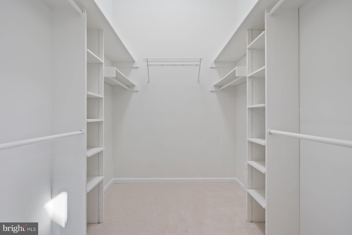 255 JEFFERY LN, GREAT FALLS, Virginia 22066, 4 Bedrooms Bedrooms, ,3 BathroomsBathrooms,Residential,For sale,255 JEFFERY LN,VAFX2256276 MLS # VAFX2256276