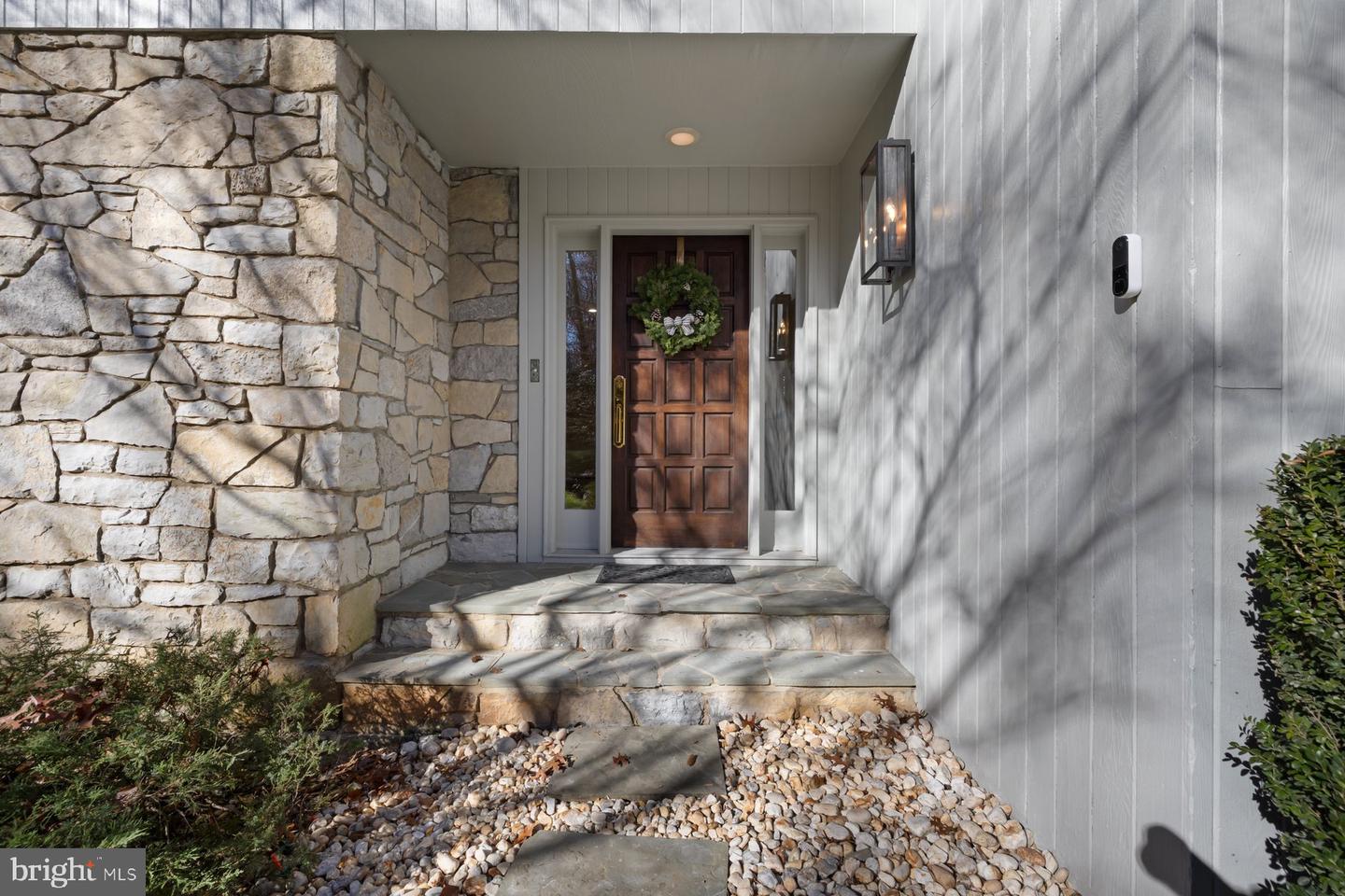 255 JEFFERY LN, GREAT FALLS, Virginia 22066, 4 Bedrooms Bedrooms, ,3 BathroomsBathrooms,Residential,For sale,255 JEFFERY LN,VAFX2256276 MLS # VAFX2256276