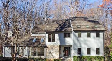255 JEFFERY LN, GREAT FALLS, Virginia 22066, 4 Bedrooms Bedrooms, ,3 BathroomsBathrooms,Residential,For sale,255 JEFFERY LN,VAFX2256276 MLS # VAFX2256276