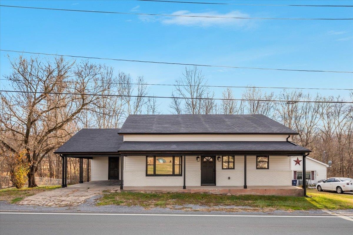 1999 US HWY 340, STANLEY, Virginia 22851, 3 Bedrooms Bedrooms, ,3 BathroomsBathrooms,Residential,1999 US HWY 340,671481 MLS # 671481