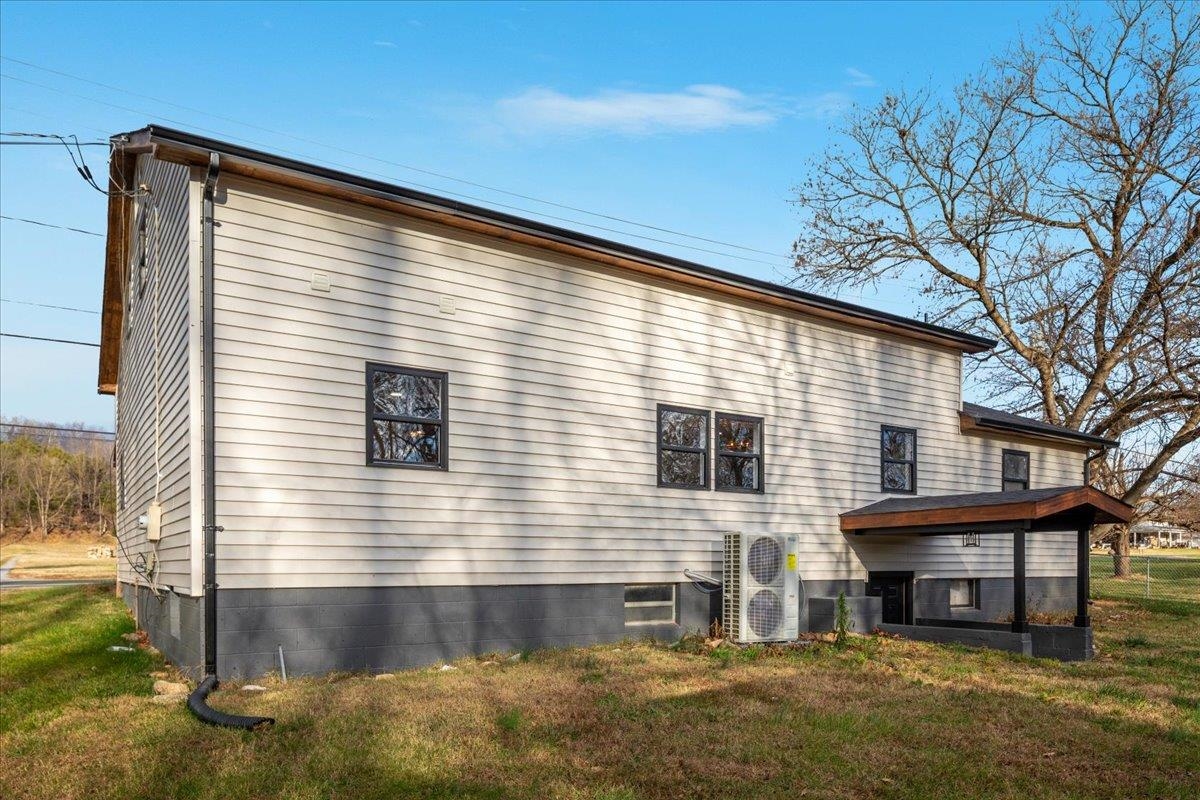 1999 US HWY 340, STANLEY, Virginia 22851, 3 Bedrooms Bedrooms, ,3 BathroomsBathrooms,Residential,1999 US HWY 340,671481 MLS # 671481