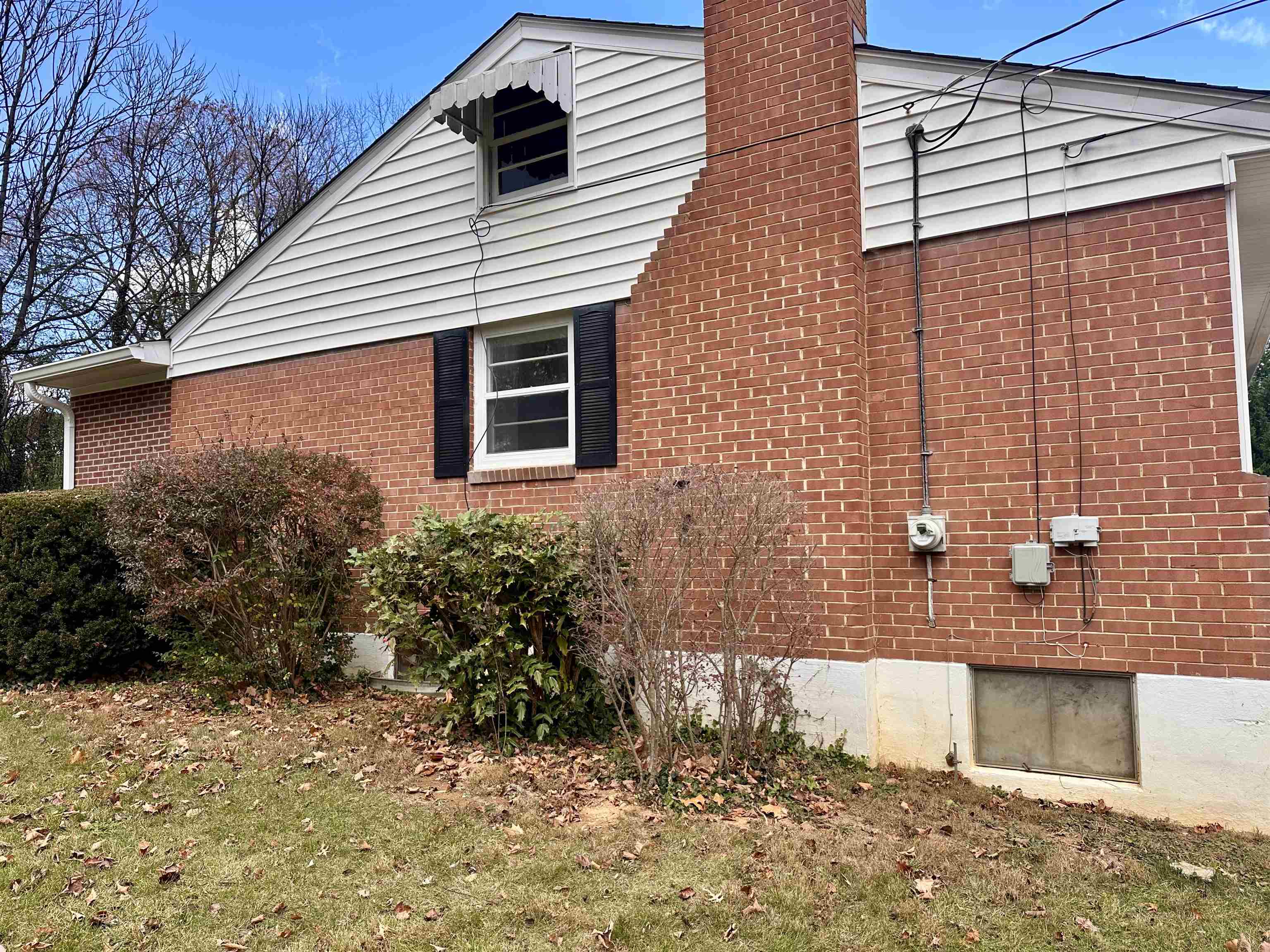 100 HARPER CT, STAUNTON, Virginia 24401, 3 Bedrooms Bedrooms, ,2 BathroomsBathrooms,Residential,100 HARPER CT,671482 MLS # 671482