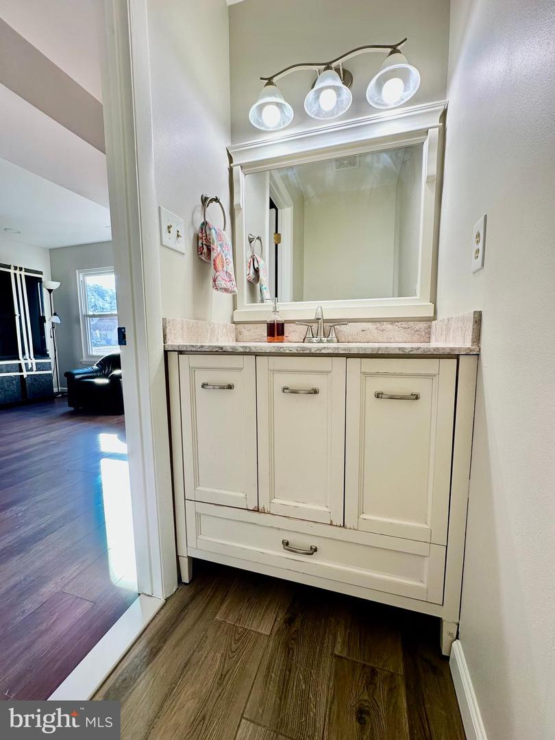 5611 ROUNDTREE DR, WOODBRIDGE, Virginia 22193, 3 Bedrooms Bedrooms, ,2 BathroomsBathrooms,Residential,For sale,5611 ROUNDTREE DR,VAPW2106206 MLS # VAPW2106206