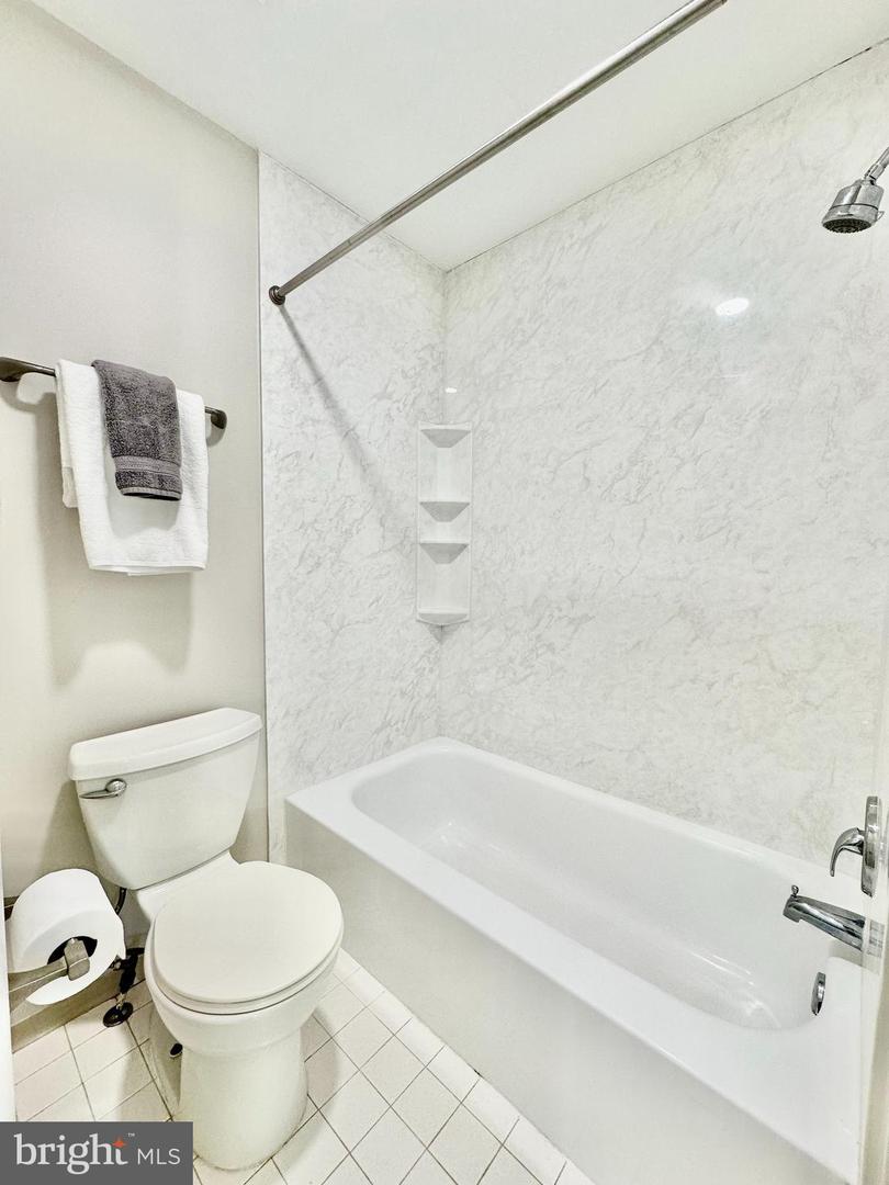 5611 ROUNDTREE DR, WOODBRIDGE, Virginia 22193, 3 Bedrooms Bedrooms, ,2 BathroomsBathrooms,Residential,For sale,5611 ROUNDTREE DR,VAPW2106206 MLS # VAPW2106206