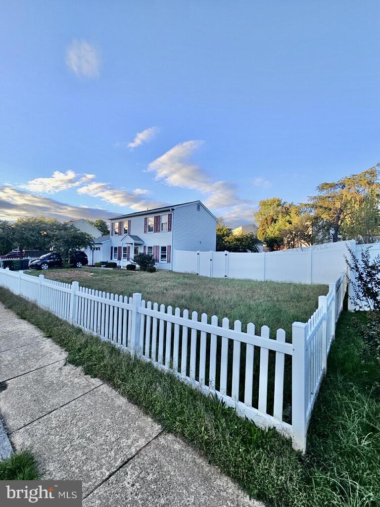 5611 ROUNDTREE DR, WOODBRIDGE, Virginia 22193, 3 Bedrooms Bedrooms, ,2 BathroomsBathrooms,Residential,For sale,5611 ROUNDTREE DR,VAPW2106206 MLS # VAPW2106206